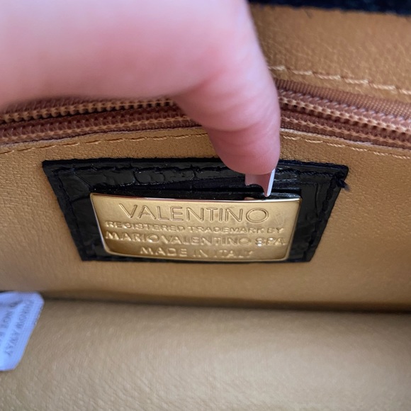 Black Valentino - Picture 7 of 14